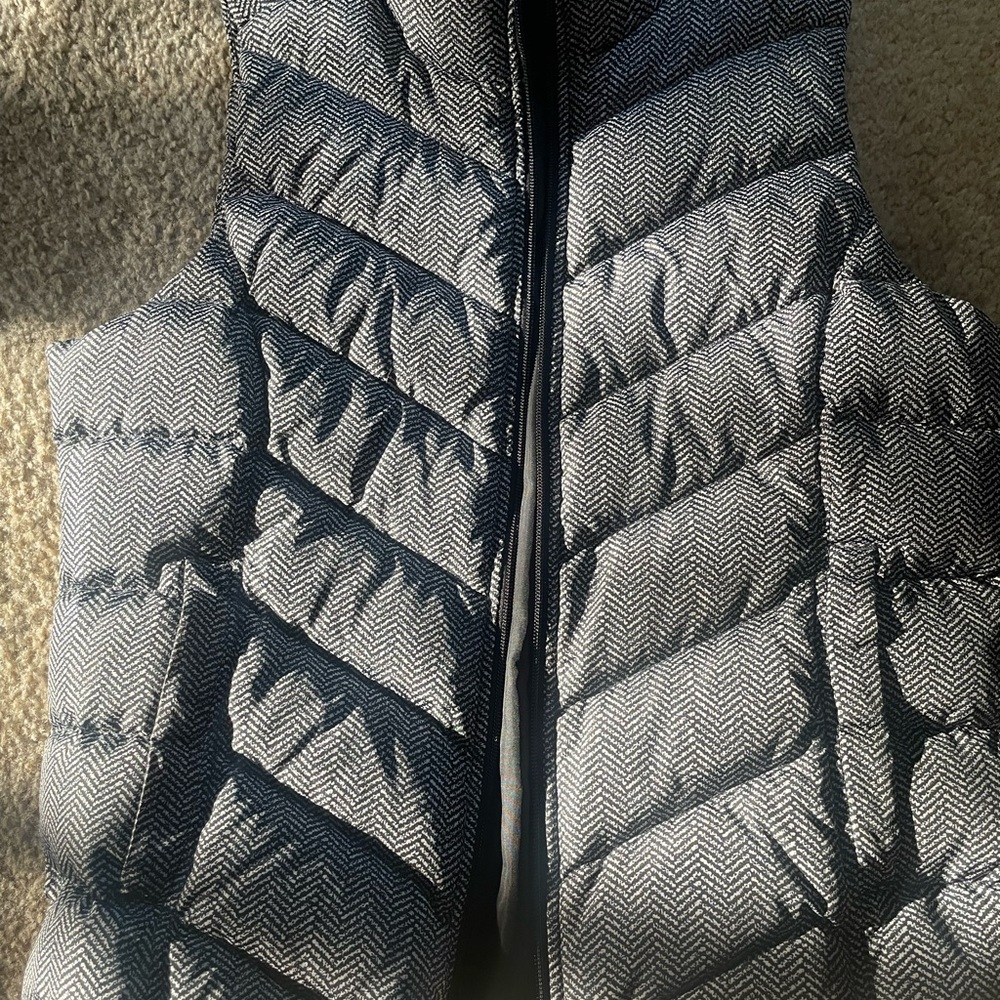 Lands' End Gray Herringbone Puffer Vest